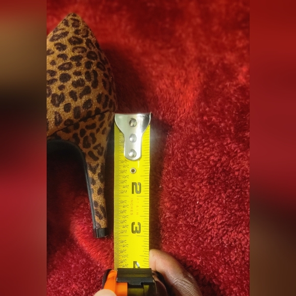 Women's COMFORT Est 1946 Cheetah Print Heels, Size 8 - Picture 7 of 7